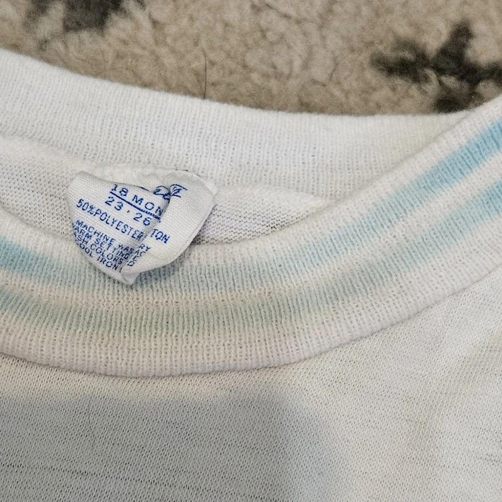 Vintage 1970s Carter’s Kids White‎ W Shirt With Blue Trim Size 18 Months